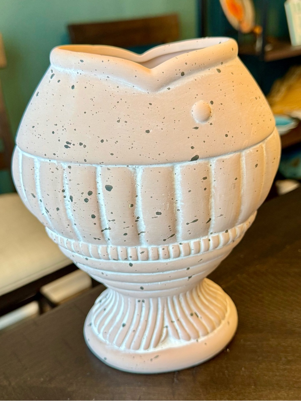 Vintage-Style Ceramic Fish Coronation Compote Planter